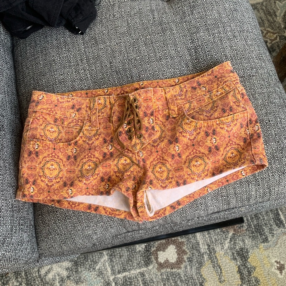 Emma and sam size 25 LF Shorts